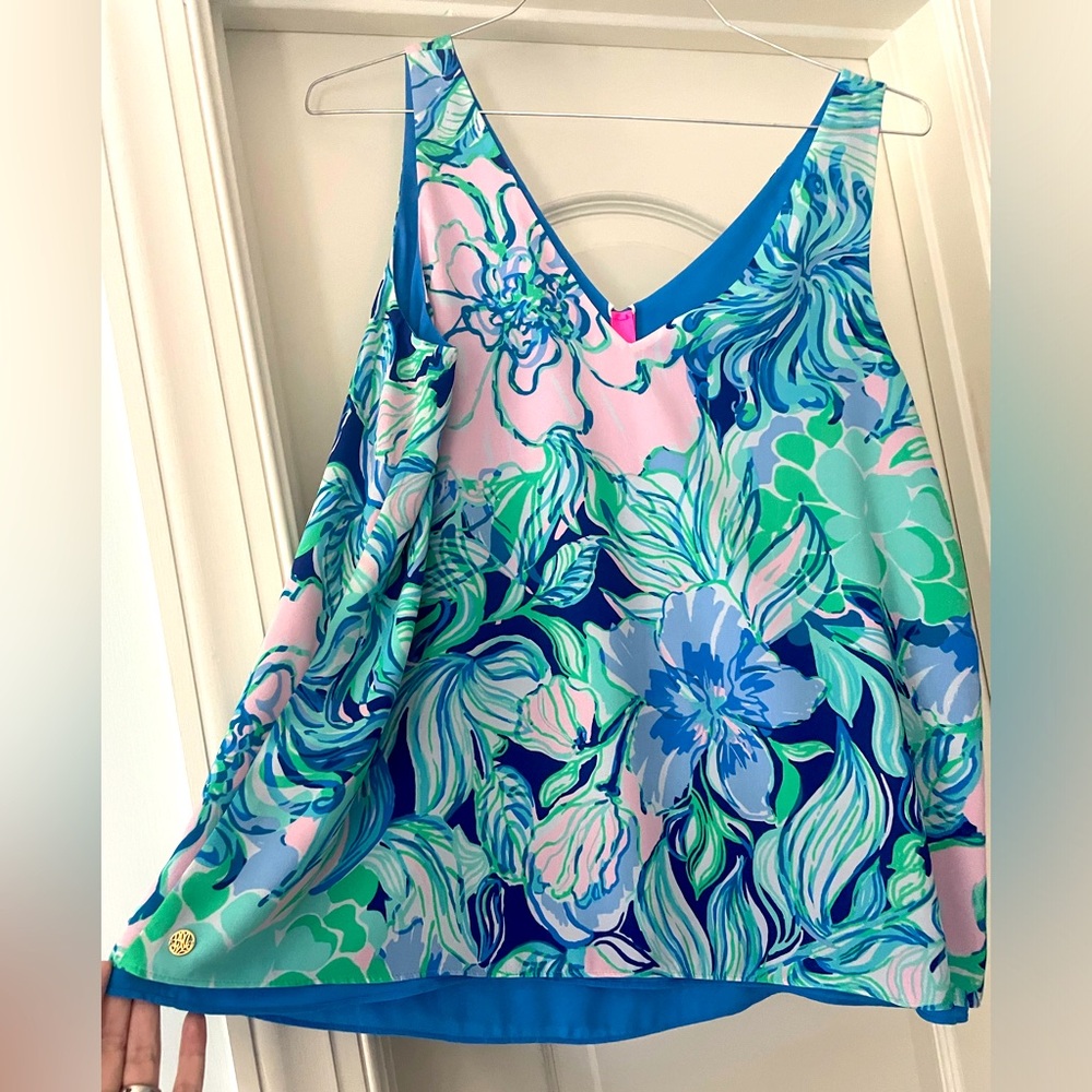 *Like New* Lilly Pulitzer Reversible Florin Straight Hem Tank.